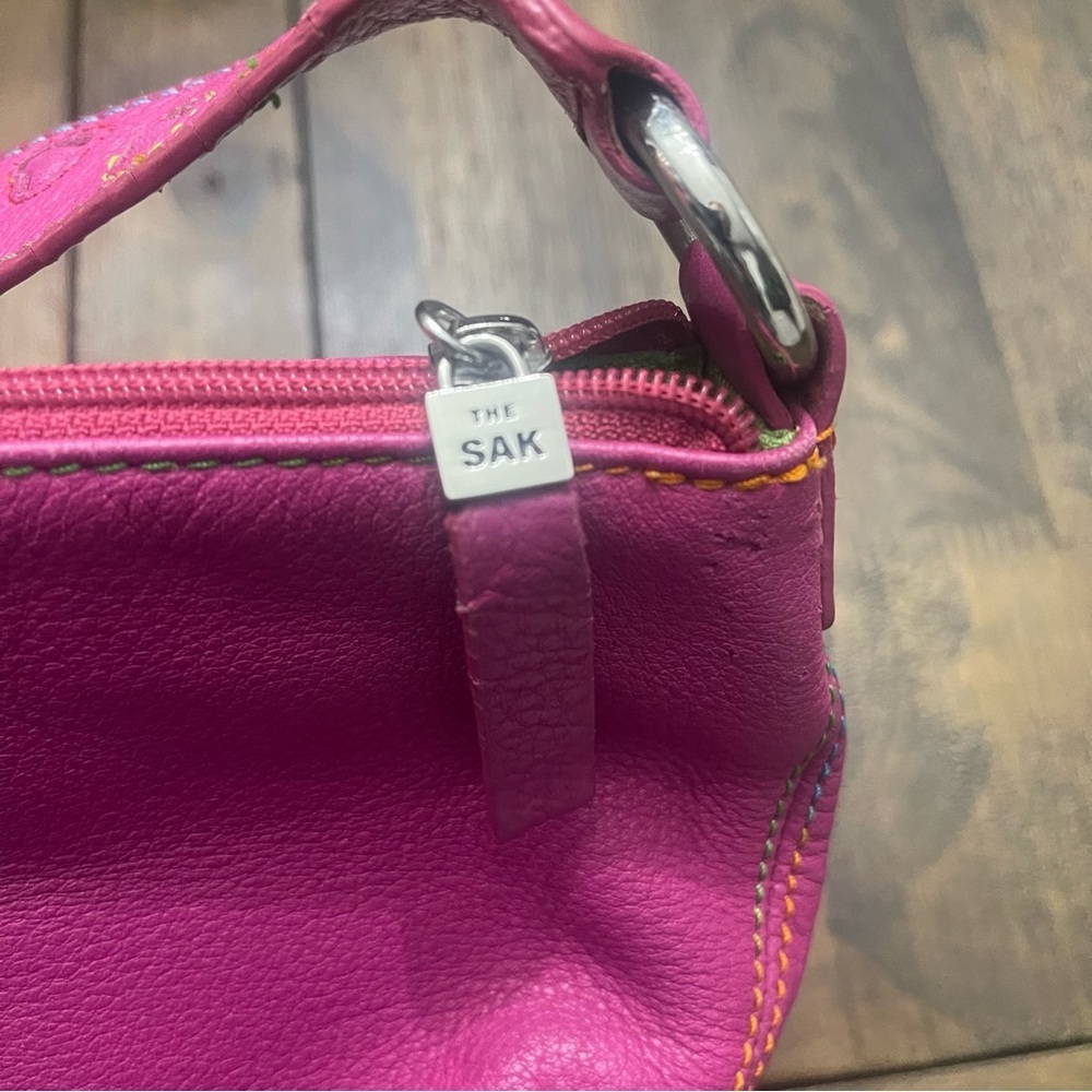 EUC The Sak pink leather Y2K shoulder purse with heart detail. - Picture 5 of 8